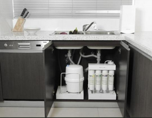 专家:普通窗帘也防紫外线防紫外线窗帘多为噱头(图2) 专家:普通窗帘也防紫外线防紫外线窗帘多为噱头(图2)